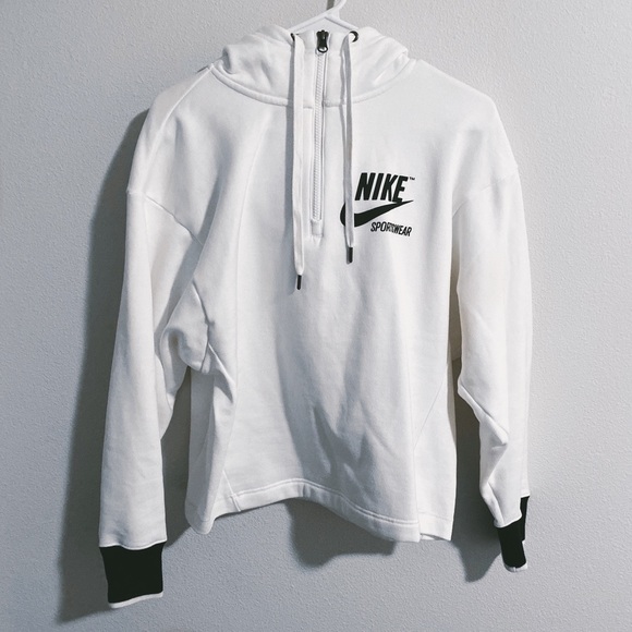 nike quarter zip hoodie